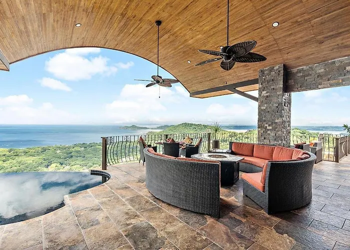 Swim-up Bar, Ocean Views & Daily Housekeeping * Playa Hermosa (Guanacaste)
