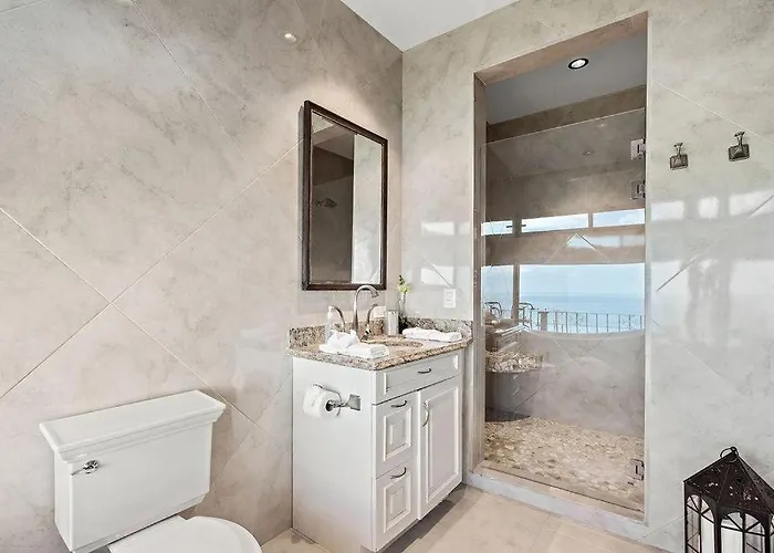 Swim-up Bar, Ocean Views & Daily Housekeeping *