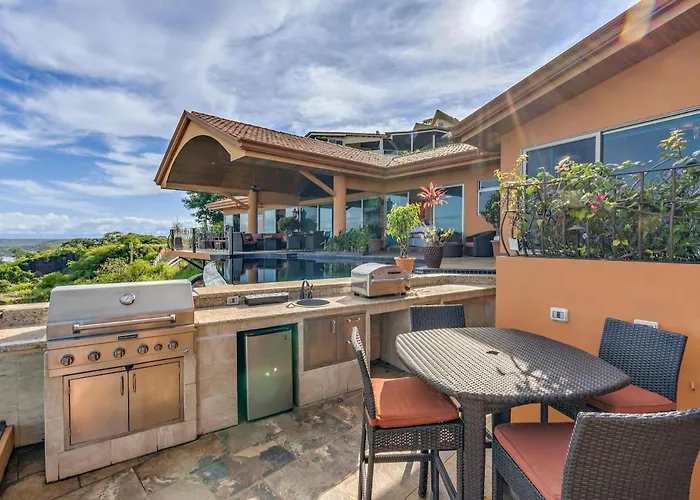Swim-up Bar, Ocean Views & Daily Housekeeping *