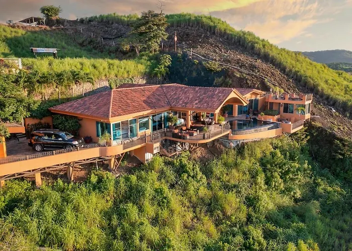 Villa Swim-up Bar, Ocean Views & Daily Housekeeping